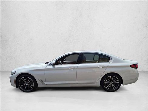 Used 2023 BMW 540i w/ Premium Package RWD image 9