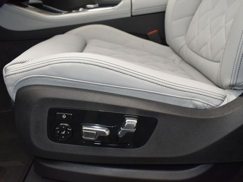 New 2026 BMW X5 sDrive40i w/ M Sport Package image 13