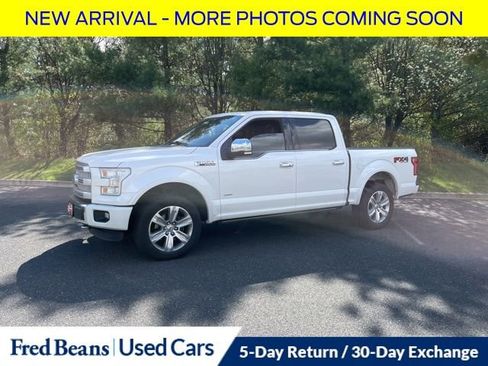 Used 2015 Ford F150 Platinum w/ Equipment Group 701A Luxury image 10