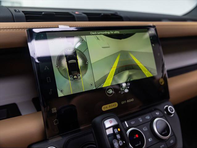 New 2026 Land Rover Defender 110 X-Dynamic SE AWD/4WD image 28