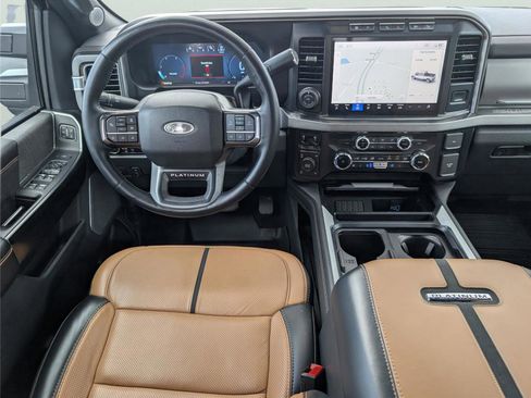 Used 2024 Ford F250 Platinum w/ FX4 Off-Road Package AWD/4WD image 29
