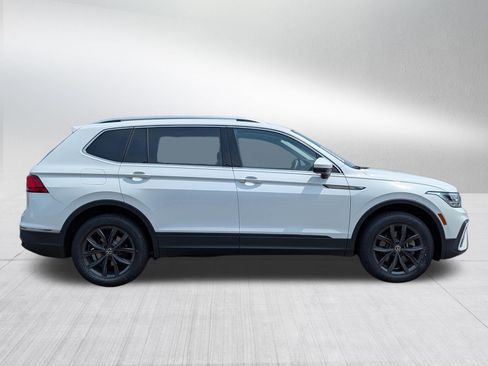 Certified 2022 Volkswagen Tiguan SE AWD/4WD image 8