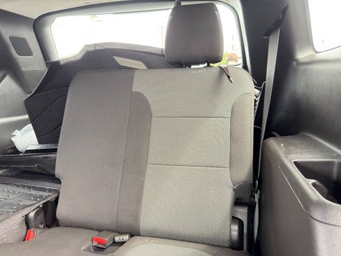 Used 2019 Chevrolet Traverse LT w/ LPO, Floor Liner Package AWD/4WD image 32
