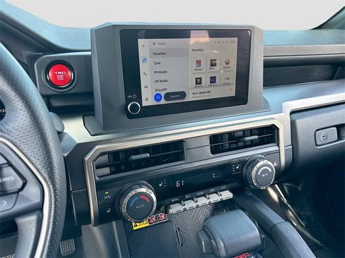 Used 2025 Toyota 4Runner TRD Off-Road image 14