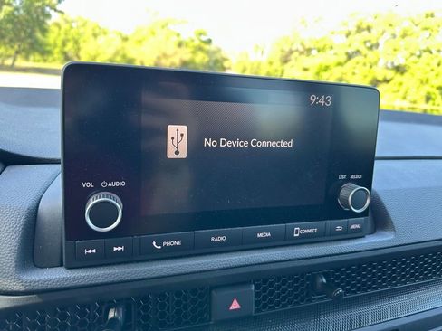 Used 2023 Honda CR-V LX image 23