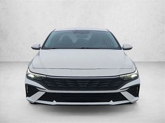 Used 2024 Hyundai Elantra SEL video 2