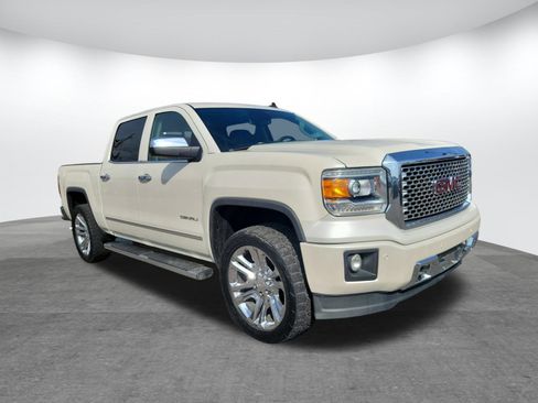 Used 2014 GMC Sierra 1500 Denali w/ Driver Alert Package image 18