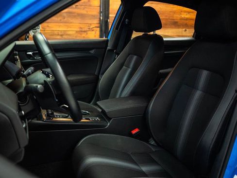 Used 2025 Honda Civic Sport image 9