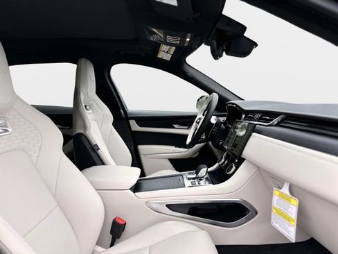 New 2026 Jaguar F-PACE R-Dynamic S AWD/4WD image 7