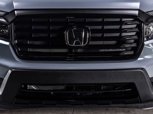 Used 2023 Honda Ridgeline Black Edition image 9