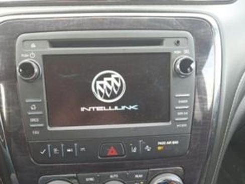 Used 2017 Buick Enclave Leather image 12