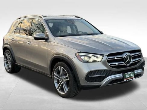 Used 2021 Mercedes-Benz GLE 450 4MATIC image 3