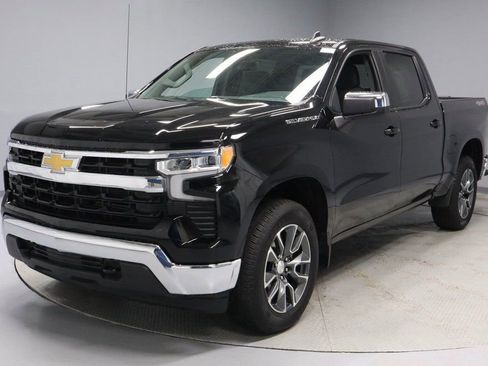 Used 2024 Chevrolet Silverado 1500 LT image 7