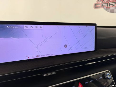 Used 2025 Genesis GV80 2.5T Advanced image 18