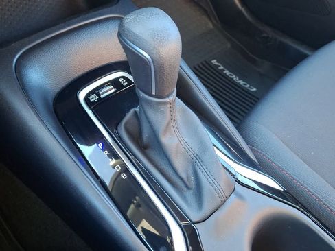 Used 2023 Toyota Corolla SE image 18