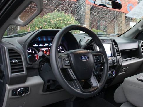 Used 2022 Ford F250 XL w/ STX Appearance Package image 17