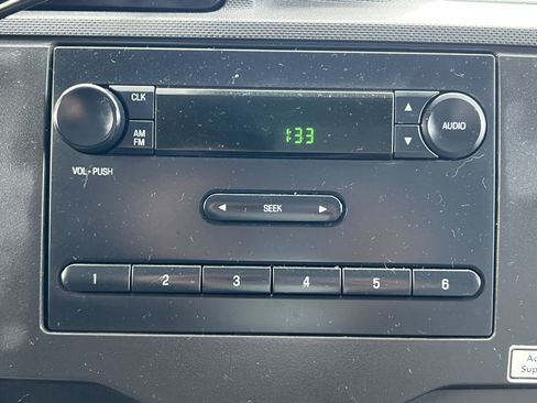 Used 2017 Ford E-350 and Econoline 350 Super Duty image 17