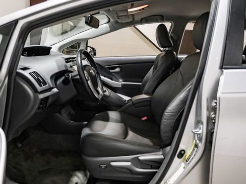Used 2010 Toyota Prius Five image 4