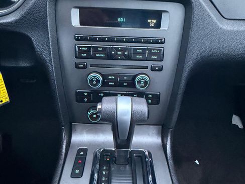 Used 2012 Ford Mustang Convertible image 19