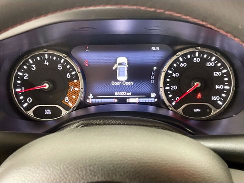 Used 2023 Jeep Renegade Trailhawk image 13