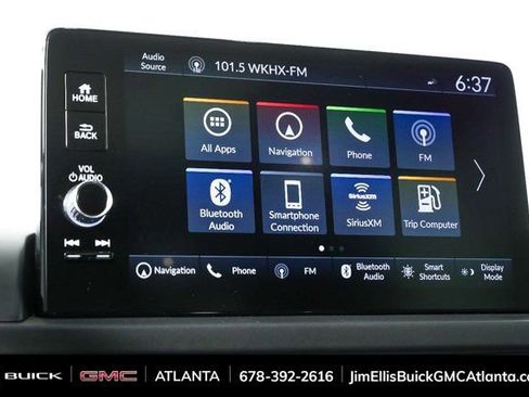 Used 2025 Honda Pilot Touring image 13