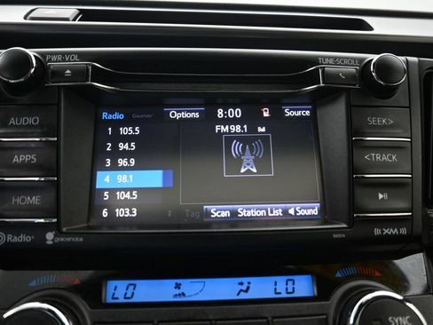 Used 2018 Toyota RAV4 SE AWD/4WD image 16