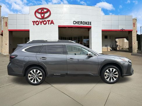 Used 2024 Subaru Outback Touring XT AWD/4WD image 4