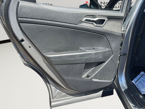 Used 2023 Kia Sportage LX AWD/4WD image 26
