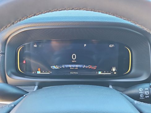 Used 2023 Jeep Wagoneer L Series III image 16