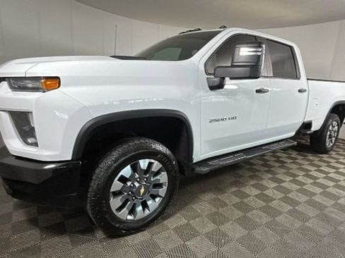 Used 2022 Chevrolet Silverado 2500 Custom w/ Snow Plow Prep/Camper Package AWD/4WD image 6