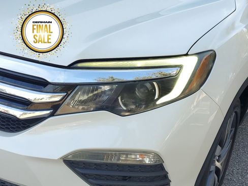 Used 2017 Honda Pilot Touring image 12