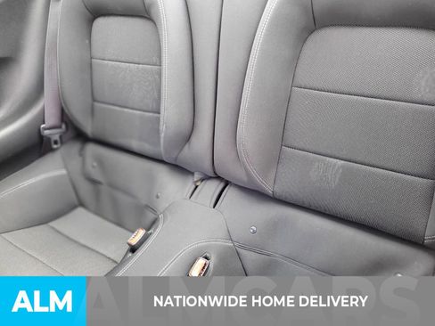 Used 2015 Ford Mustang V6 image 5