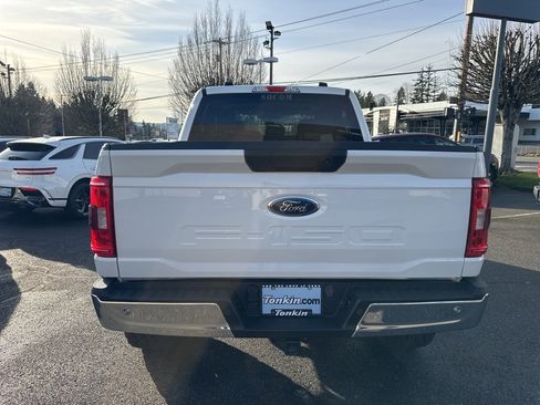 Used 2023 Ford F150 XLT w/ Trailer Tow Package image 6