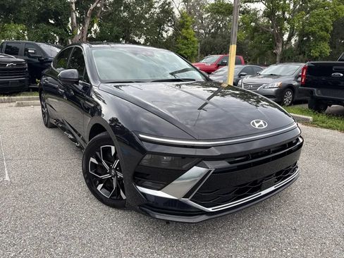 Used 2025 Hyundai Sonata SEL FWD image 6