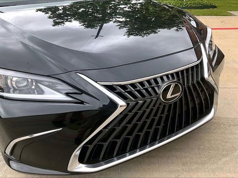 Used 2025 Lexus ES 350 w/ Premium Package FWD image 37