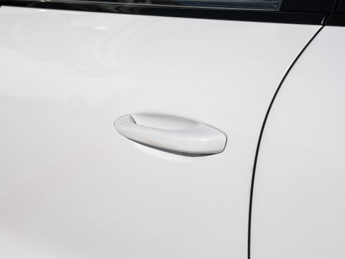 Used 2020 Porsche Cayenne image 38