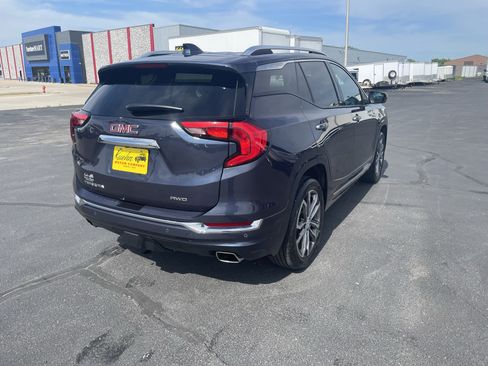 Used 2018 GMC Terrain Denali w/ Comfort Package AWD/4WD image 8