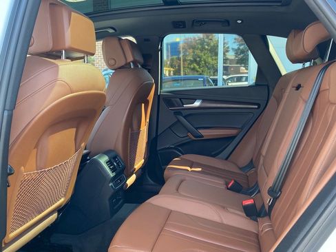 Used 2024 Audi Q5 e Premium Plus image 21