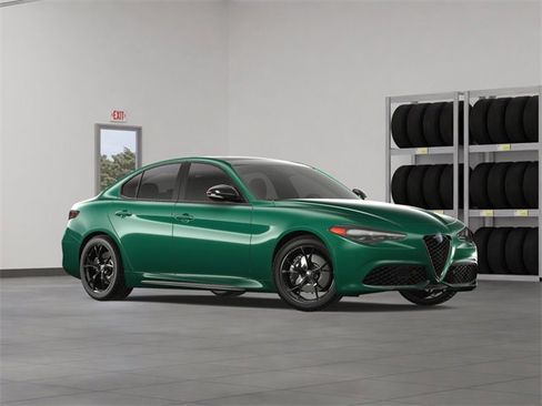 New 2025 Alfa Romeo Giulia w/ Driving Assist Package image 7