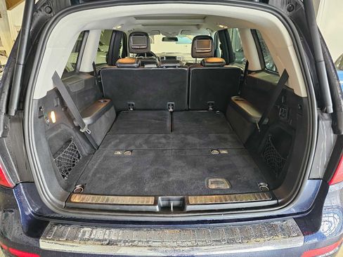 Used 2014 Mercedes-Benz GL 450 4MATIC image 16