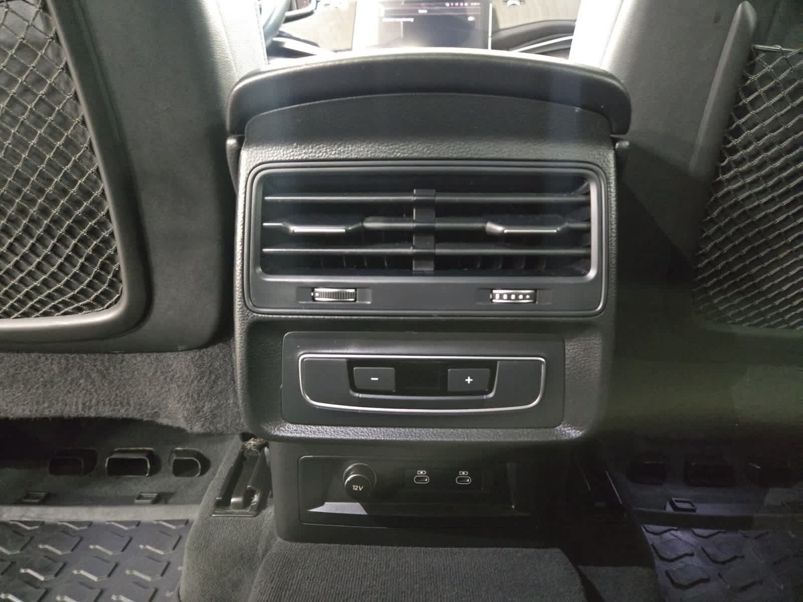 Used 2022 Audi Q7 3.0T Premium Plus AWD/4WD image 25