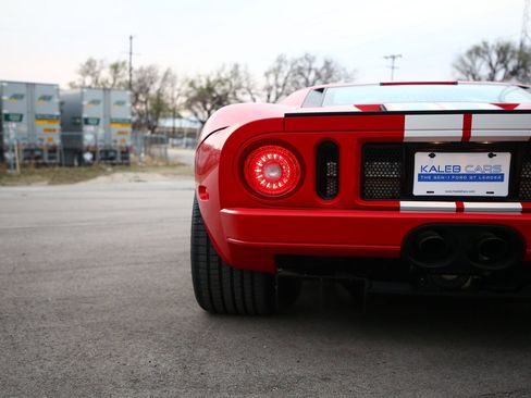 Used 2005 Ford GT image 37