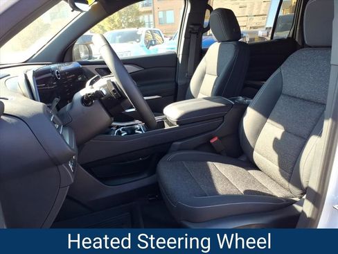 New 2026 Chevrolet Traverse LT w/ Driver Confidence Package image 3