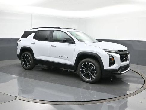 New 2026 Chevrolet Equinox RS w/ Convenience Package III image 7