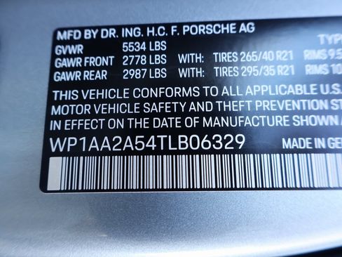 New 2026 Porsche Macan image 38