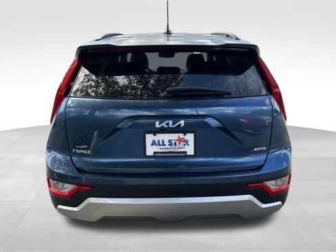 Used 2024 Kia Niro EX image 7