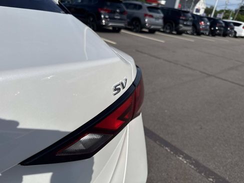 Used 2024 Nissan Sentra SV FWD image 6