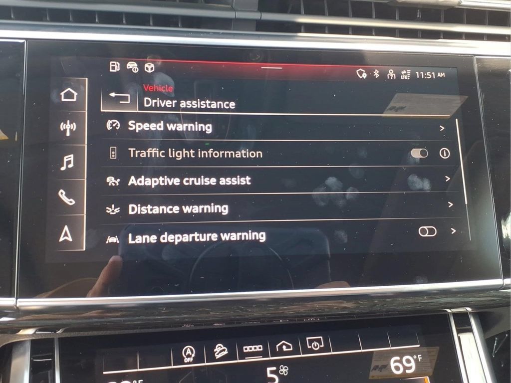 Used 2023 Audi Q7 2.0T Premium w/ Convenience Package AWD/4WD image 13