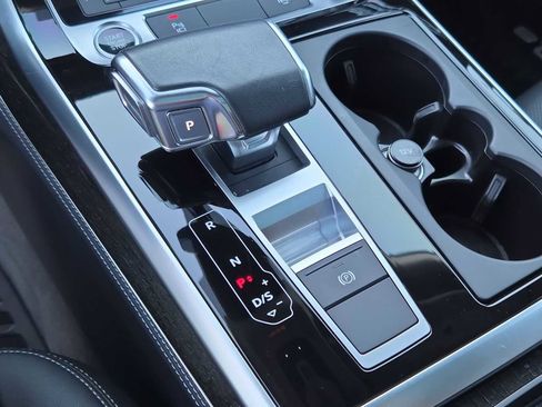 Certified 2023 Audi Q8 Premium Plus image 25