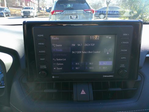 Used 2022 Toyota RAV4 XLE image 23